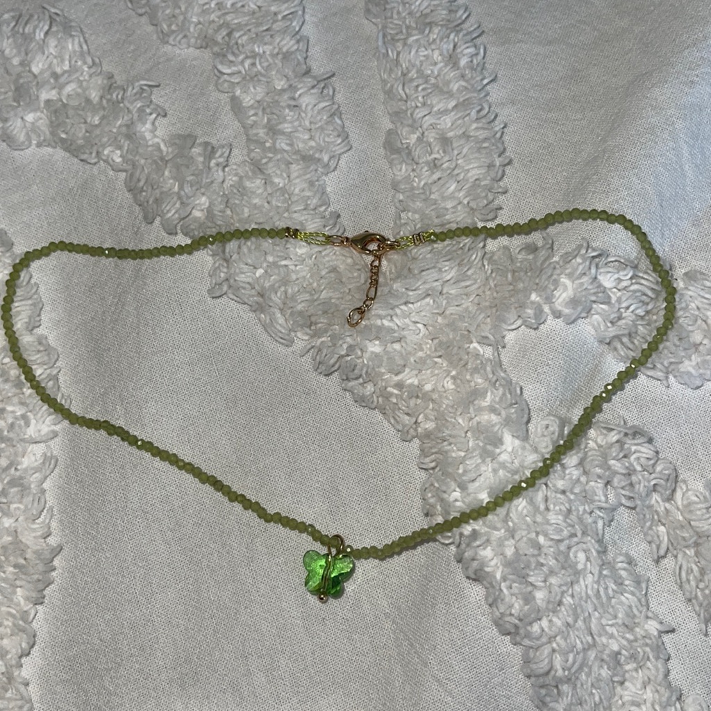 Brandy Melville Butterfly Choker 8$